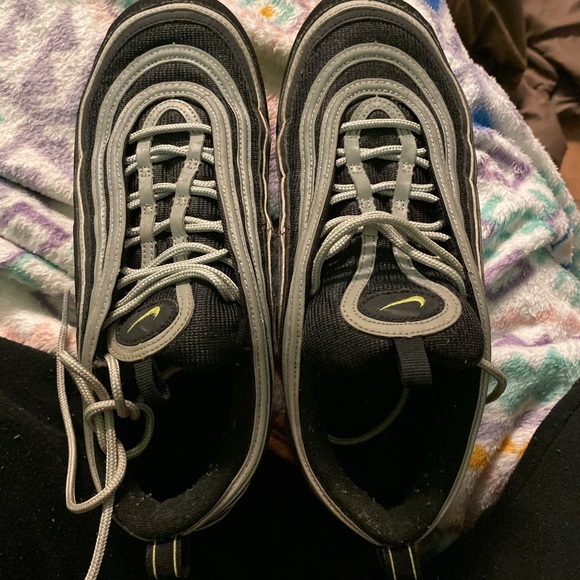 vapormax 97 black volt